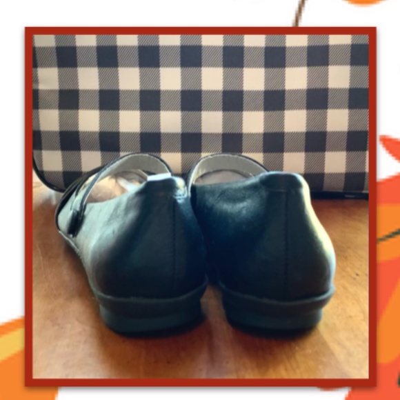 Mary Jane's - Picture 3 of 6